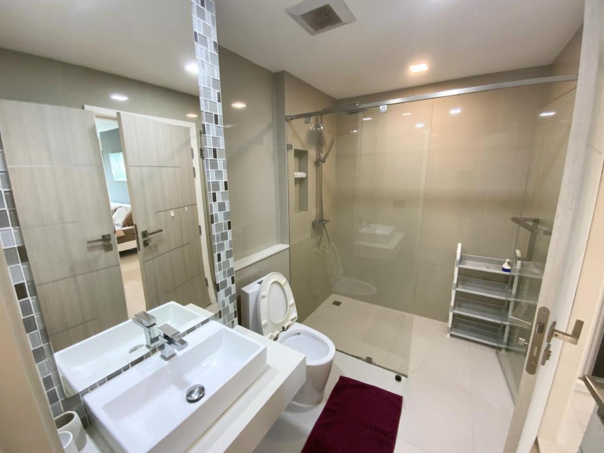 Apartment One Tower Sea View 104